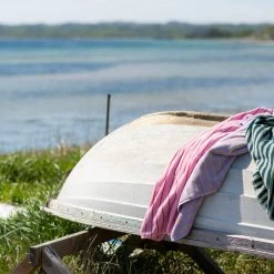 Bongusta Naram Bath Sheets -Louise Smærup shop bongusta haandklaede naram bath sheets sea foam deep teal 623673.png