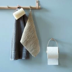 By Wirth Toilet Paper Holder -Louise Smærup shop by wirth toiletpapirholder wirth paper holder natural roeget eg laeder 9560724 scaled