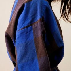 Ferm LIVING Field Robe -Louise Smærup shop ferm living badekaabe field robe chocolate bright blue 8929031 scaled