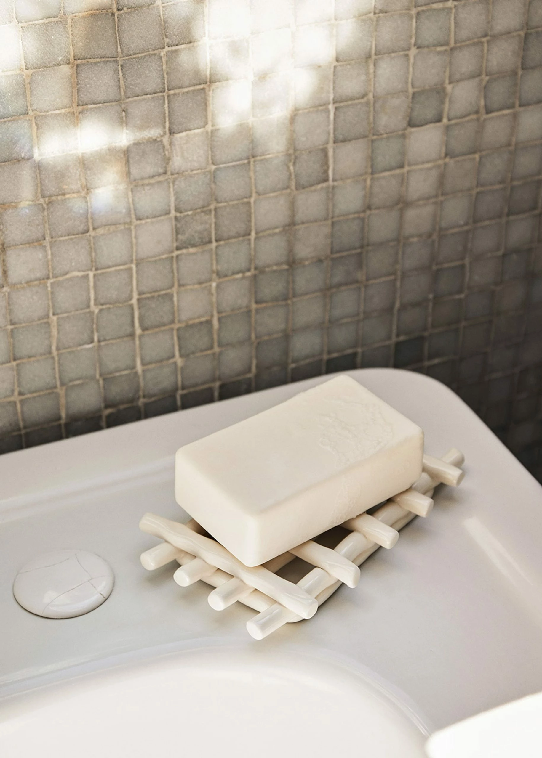 Ferm LIVING Ceramic Soap Tray 2 Ferm LIVING Ceramic Soap Tray - Billede 2
