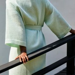 Hay Waffle Bathrobe -Louise Smærup shop hay badekaabe waffle bathrobe fresh mint 9838588 scaled