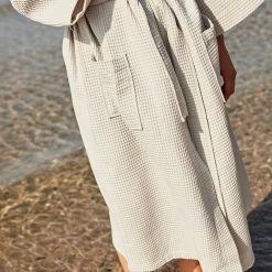 Hay Waffle Bathrobe -Louise Smærup shop hay badekaabe waffle bathrobe grey 6503232 scaled