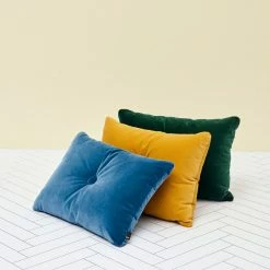 Hay DOT Cushion / Soft 10 Hay DOT Cushion / Soft -Louise Smærup shop hay pude dot cushion soft navy 5490723 scaled