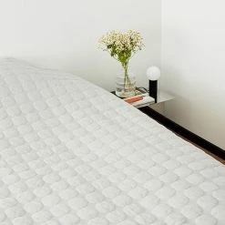 Hay Mega Dot / Small -Louise Smærup shop hay sengetaeppe mega dot small dark grey 1638584