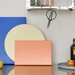 Hay Chopping Board -Louise Smærup shop hay skaerebraet chopping board large round off white 3300580