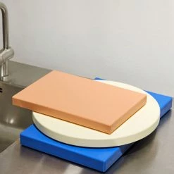 Hay Chopping Board -Louise Smærup shop hay skaerebraet chopping board large round off white 4013527 scaled