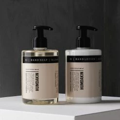 Humdakin Hand Care Kit - Chamomile And Sea Buckthorn 6 Humdakin Hand Care Kit - Chamomile And Sea Buckthorn -Louise Smærup shop humdakin haandcreme hand care kit chamomile and sea buckthorn 300 ml hand soap lotion 539115
