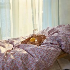 Juna Pleasantly Linens 6 Juna Pleasantly Linens -Louise Smærup shop juna sengesaet pleasantly sengesaet by juna lys blaa 3064653 scaled