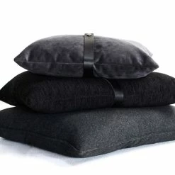 Louise Smærup Regular / Twist -Louise Smærup shop louise smaerup pude regular twist blue twist 65 x 65 4265385 scaled