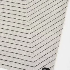 Made By Hand Pinstripe Throw -Louise Smærup shop made by hand taeppe pinstripe throw sort 3717622 scaled