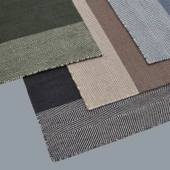 Muuto Varjo Rug -Louise Smærup shop muuto taeppe varjo rug blaa 4539348 scaled