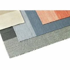 Muuto Varjo Rug -Louise Smærup shop muuto taeppe varjo rug blaa 7653143 scaled