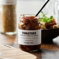 Nicolas Vahé Tomatoes Semi-sun-dried & Sliced -Louise Smærup shop nicolas vahe delikatesser semi sun tomatoes semi sun dried sliced 9979402 scaled
