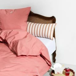 Normann Copenhagen Snooze -Louise Smærup shop normann copenhagen sengesaet normann copenhagen snooze happy hangover coral 6764501 scaled