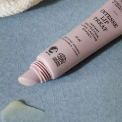 Rudolph Care Intense Lip Treat 5 Rudolph Care Intense Lip Treat -Louise Smærup shop rudolph care laebepomade intense lip treat neutral 7220920.png scaled