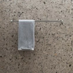 Towel Bar - Vipp8 -Louise Smærup shop vipp haandklaedeholder haandklaedestang vipp8 black 7479939 scaled